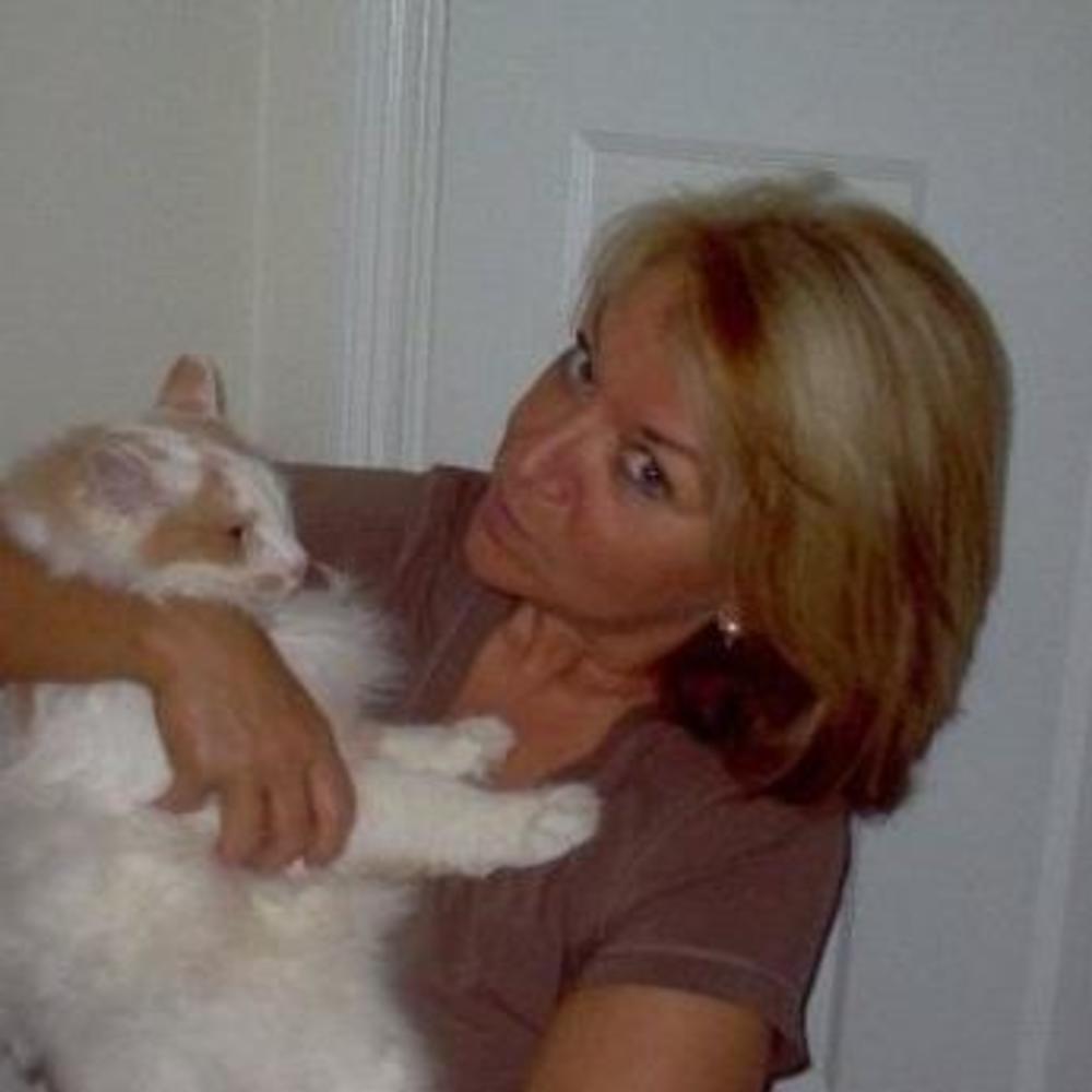 Meet your Posher, Julie